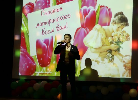 . Арсламбеков Ильмир из ТОП18 радовал всех присутствующих красивым голосом и атмосферной песней на татарском языке.